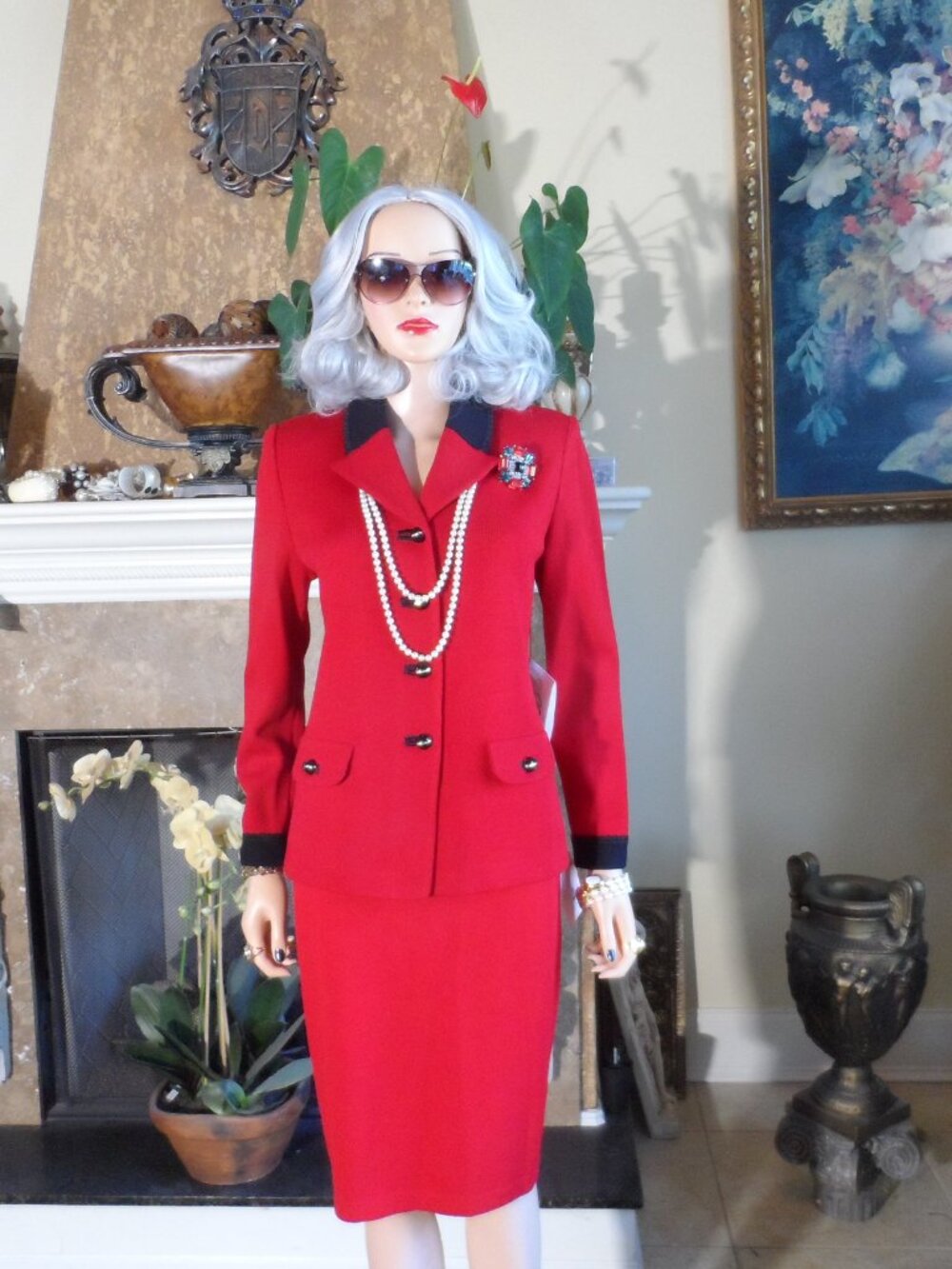 New St. John Collection Red Santana Knit Skirt Suit Black Trim Sizes 4/6 - Picture 2 of 16